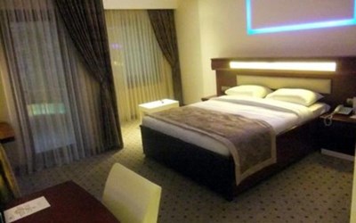 İpekyolu Otel - İsmail Pirselimoğlu